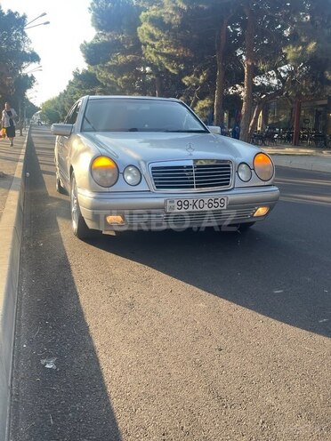 Mercedes E 220 d 1998, 448,000 km - 2.2 l - Bakı