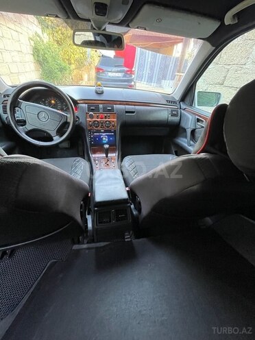Mercedes E 220 d 1998, 448,000 km - 2.2 l - Bakı