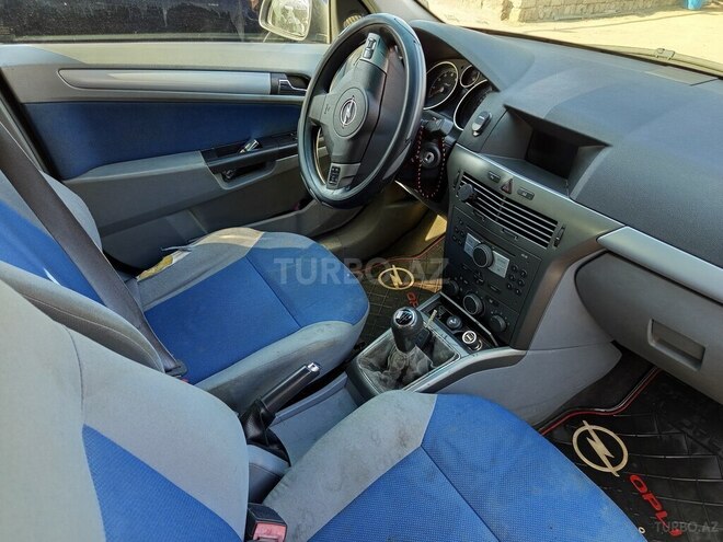 Opel Astra 2004, 310,000 km - 1.4 l - Bakı