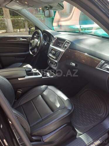 Mercedes ML 350 4MATIC 2014, 115,000 km - 3.5 l - Bakı