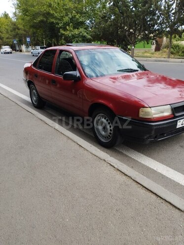 Opel Vectra 1990, 157,000 km - 1.6 l - Mingəçevir