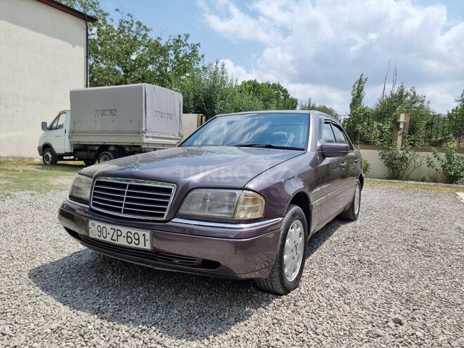 Mercedes C 220 1994, 555,000 km - 2.2 л - Quba