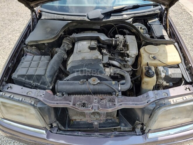 Mercedes C 220 1994, 555,000 km - 2.2 л - Quba