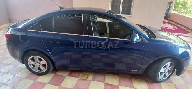 Chevrolet Cruze 2011, 334,818 km - 1.4 л - Gəncə