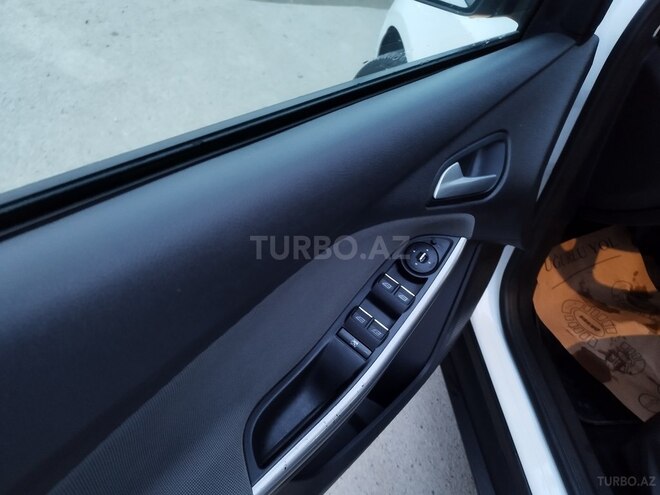 Ford Focus 2014, 198,000 km - 1.6 л - Bakı
