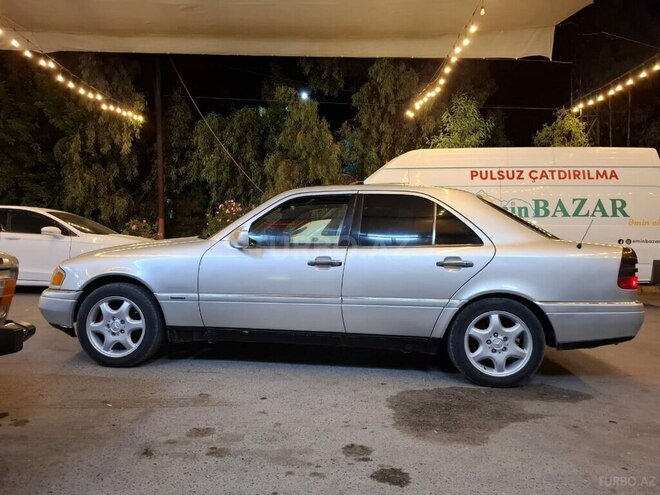 Mercedes C 200 1996, 13,500 km - 2.0 l - Sabirabad
