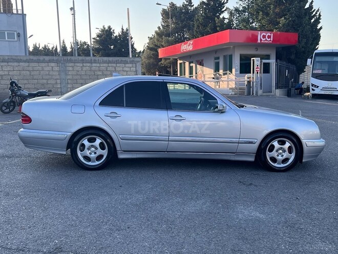 Mercedes E 220 d 2001, 417,570 km - 2.2 л - Bakı