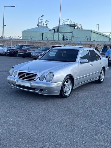 Mercedes E 220 d 2001, 417,570 km - 2.2 л - Bakı