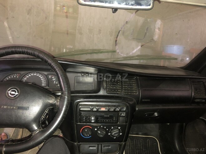 Opel Vectra 1997, 252,000 km - 2.0 l - Beyləqan