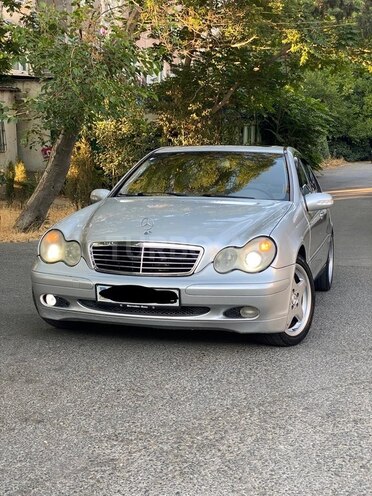 Mercedes C 240 2001, 124,540 km - 2.6 l - Bakı