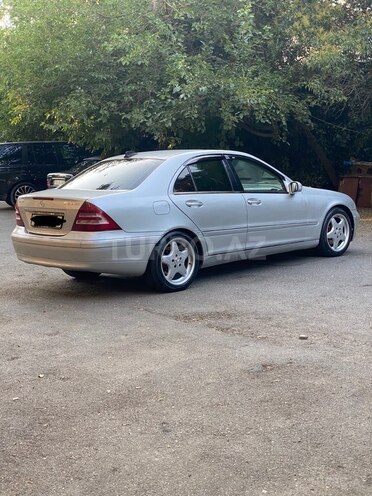 Mercedes C 240 2001, 124,540 km - 2.6 l - Bakı