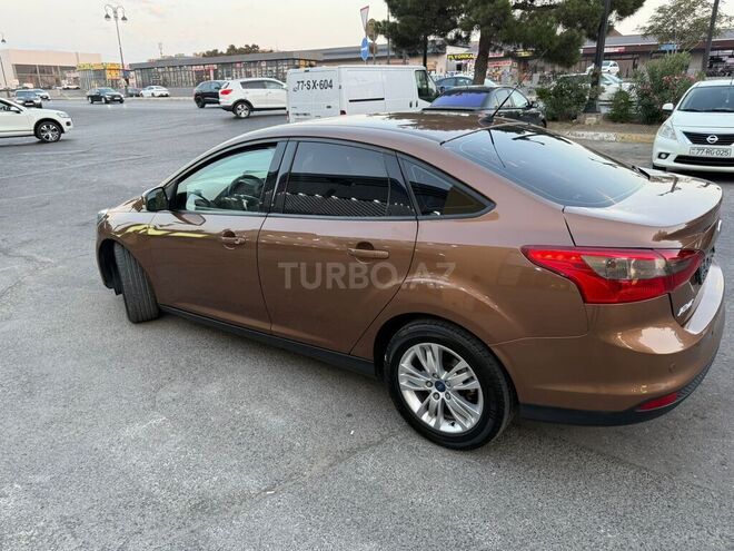 Ford Focus 2013, 125,300 km - 1.6 л - Bakı