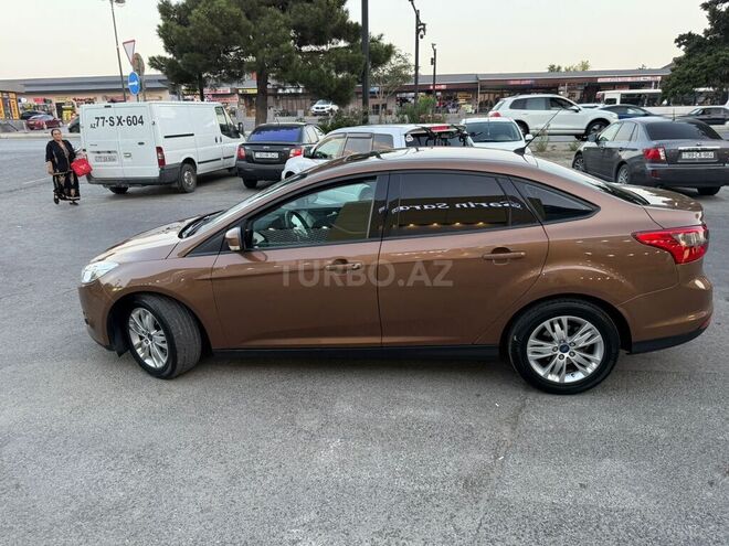 Ford Focus 2013, 125,300 km - 1.6 л - Bakı