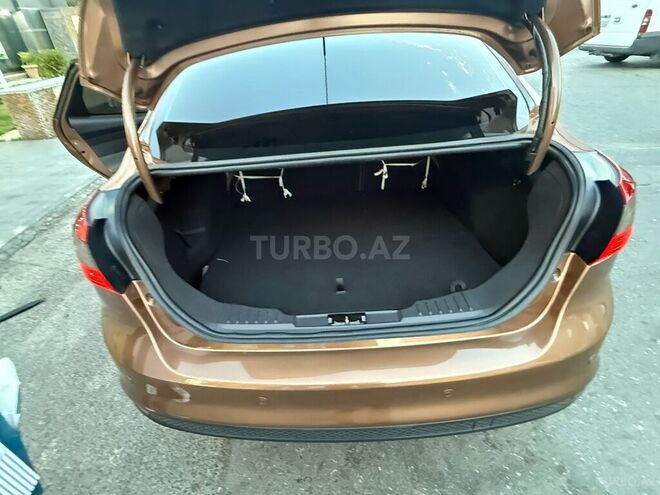 Ford Focus 2013, 125,300 km - 1.6 л - Bakı