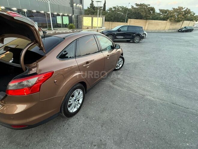 Ford Focus 2013, 125,300 km - 1.6 л - Bakı