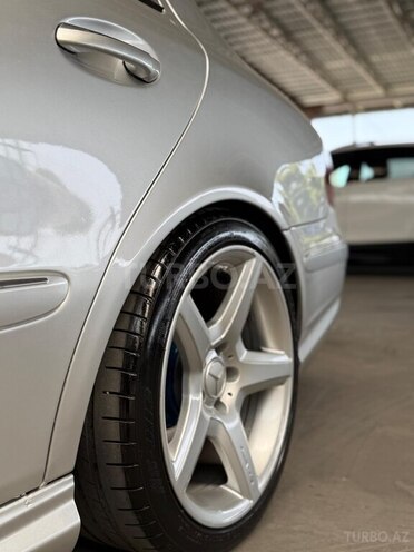 Mercedes E 320 2002, 331,000 km - 3.2 l - Gəncə
