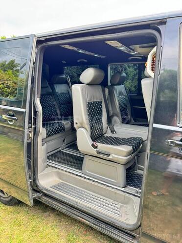 Volkswagen Multivan 2005, 245,500 km - 2.5 л - Qax