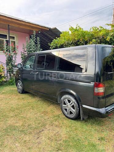 Volkswagen Multivan 2005, 245,500 km - 2.5 л - Qax
