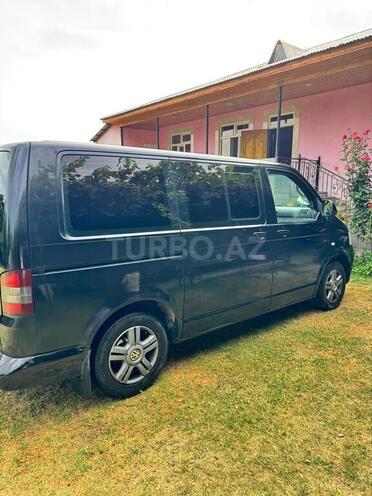 Volkswagen Multivan 2005, 245,500 km - 2.5 л - Qax