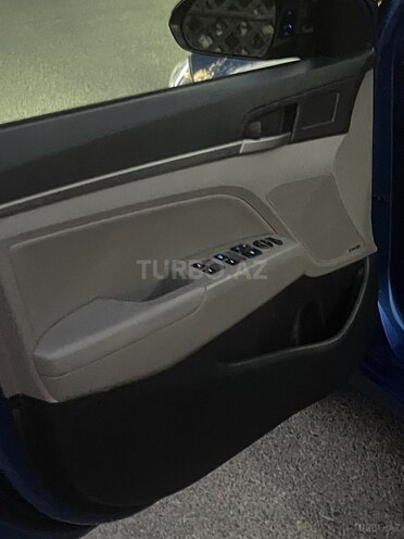 Hyundai Elantra 2016, 117,000 km - 2.0 л - Bakı