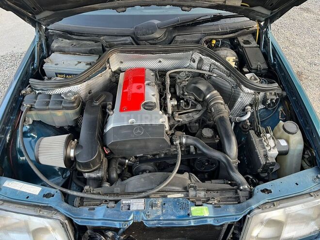 Mercedes E 220 1994, 390,000 km - 2.2 l - Bakı