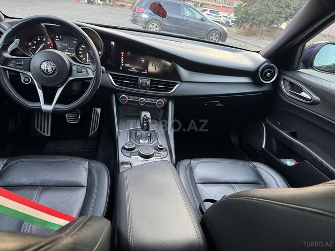 Alfa Romeo Giulia 2017, 65,000 km - 2.0 l - Bakı