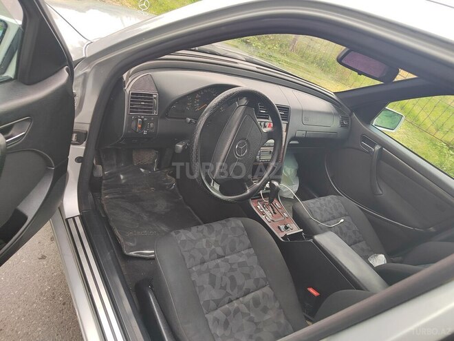 Mercedes C 200 2000, 334,000 km - 2.0 л - Qəbələ