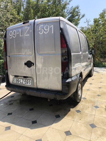 Fiat Doblo 2004, 160,000 km - 1.9 l - Bakı