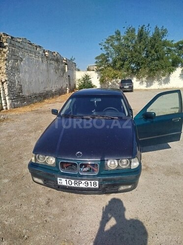 BMW 318 1993, 380,000 km - 1.8 l - Bakı