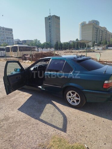 BMW 318 1993, 380,000 km - 1.8 l - Bakı