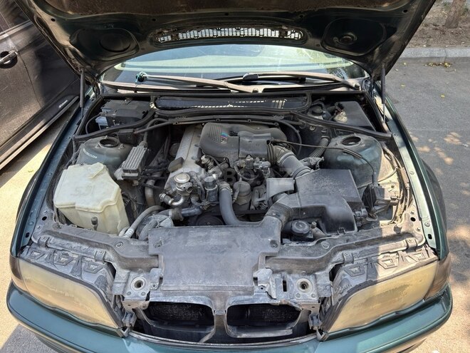 BMW 318 1998, 464,446 km - 1.9 l - Bakı