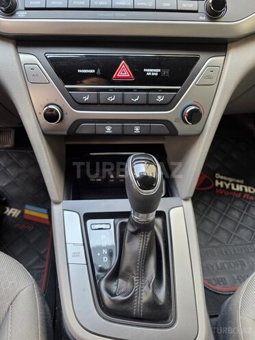 Hyundai Elantra 2016, 105,000 km - 2.0 л - Bakı