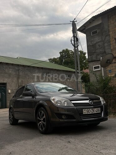 Opel Astra 2008, 249,850 km - 1.4 l - Şəki