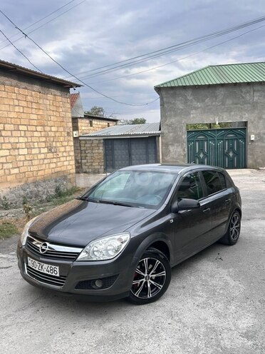 Opel Astra 2008, 249,850 km - 1.4 l - Şəki