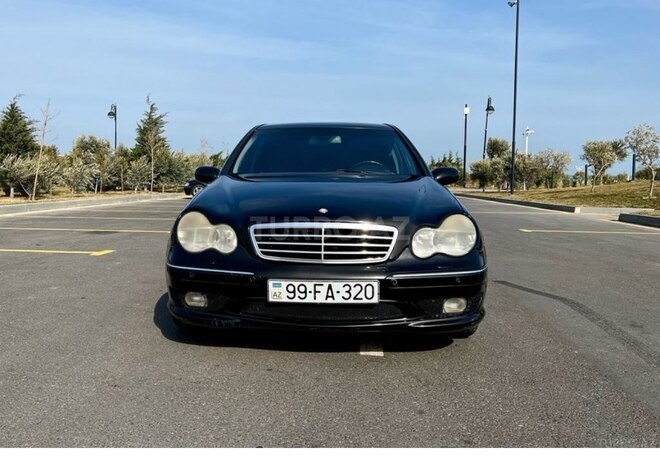 Mercedes C 320 2001, 415,000 km - 3.2 l - Sumqayıt