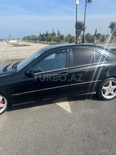 Mercedes C 320 2001, 415,000 km - 3.2 l - Sumqayıt