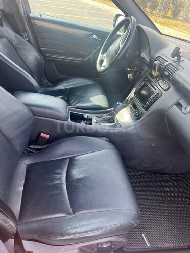 Mercedes C 320 2001, 415,000 km - 3.2 l - Sumqayıt
