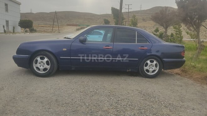 Mercedes E 230 1996, 584,390 km - 2.3 l - Bakı