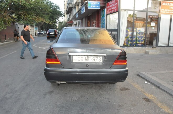 Mercedes C 180 1996, 261,000 km - 1.8 л - Bakı
