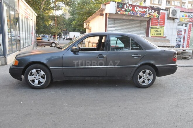 Mercedes C 180 1996, 261,000 km - 1.8 л - Bakı
