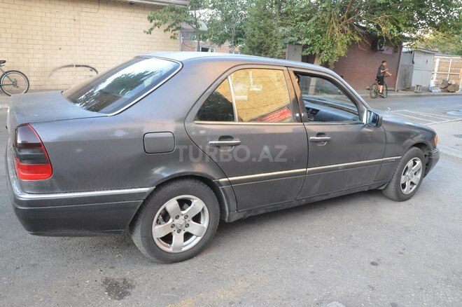 Mercedes C 180 1996, 261,000 km - 1.8 л - Bakı
