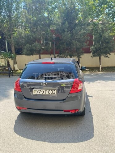 Kia Ceed 2009, 364,111 km - 1.6 л - Bakı