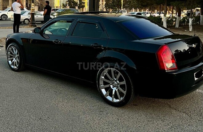 Chrysler 300C 2006, 130,000 km - 3.5 l - Xırdalan