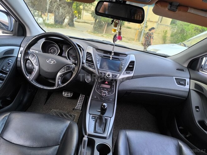 Hyundai Avante 2015, 165,000 km - 1.6 l - Bakı