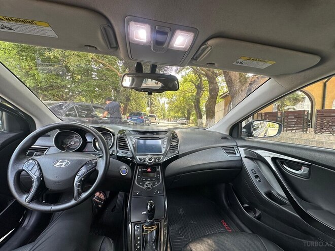 Hyundai Elantra 2015, 281,643 km - 1.8 л - Lənkəran