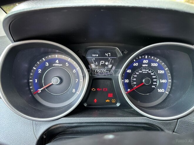 Hyundai Elantra 2015, 281,643 km - 1.8 л - Lənkəran