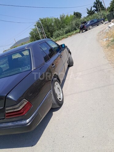 Mercedes E 300 d 1990, 225,000 km - 3.0 л - Bakı
