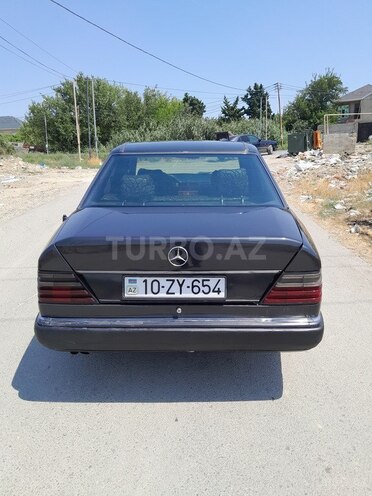 Mercedes E 300 d 1990, 225,000 km - 3.0 л - Bakı
