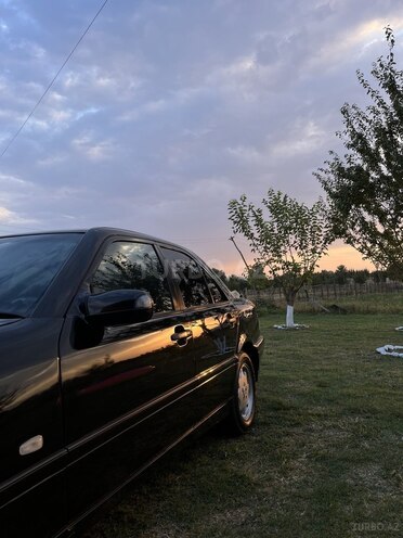 Mercedes C 200 1998, 50,000 km - 2.0 l - Qəbələ