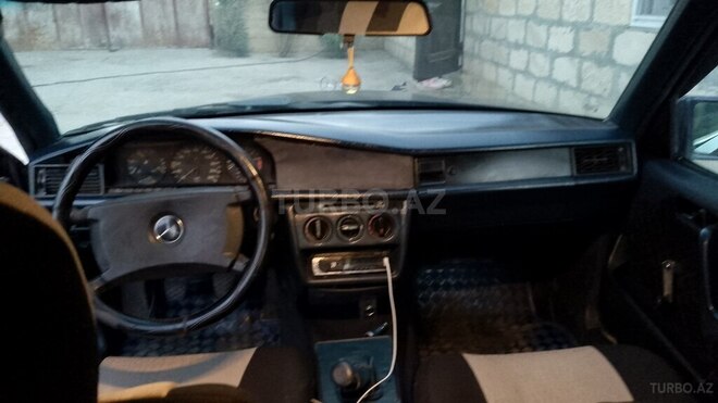 Mercedes 190 1990, 420,000 km - 2.0 l - Mingəçevir